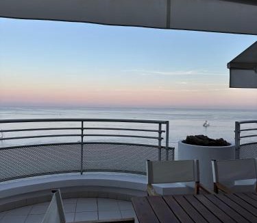 Roquebrune-Cap-Martin Apartment | Maison Azurea