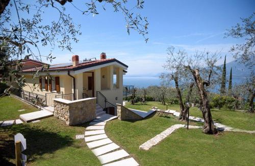 Frader Villa | Maison Balù Villa