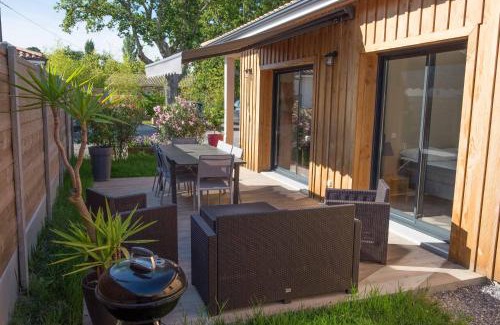 Ares House | Maison Bassin d'Arcachon - Arès - Proche plage et commerces, 3 chambres, 8 personnes, Climatisation