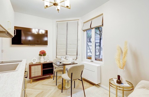 Amerique Apartment | Maison Belleville