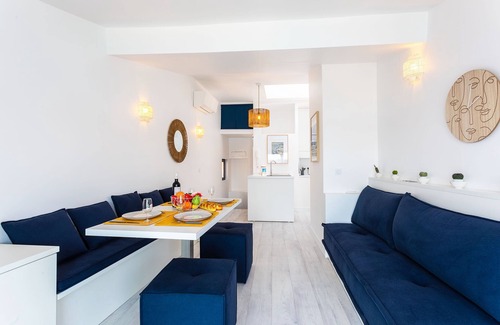 Villefranche-sur-Mer Apartment | MAISON BLEUE AP4362 By Riviera Holiday Homes