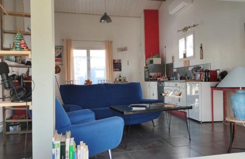 Lamothe-Montravel House | Maison bord rivière avec vue