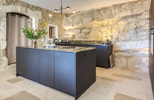Les Baux-de-Provence Villa | Maison Cesaire - Five Bedroom Villa, Sleeps 10