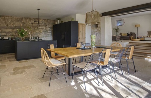 Les Baux-de-Provence Villa | Maison Cesaire - Five Bedroom Villa, Sleeps 10