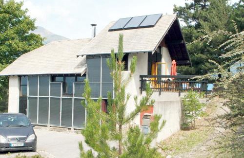 Saint-Andre-d'Embrun Ski Chalet | Maison CAILLE