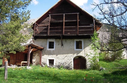 Nevache House | maison carail typique du pays