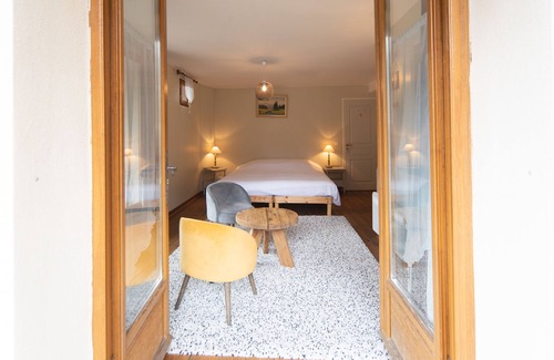 Landry House | Maison Caramel