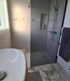 Kerlouet House | Maison Cerisier