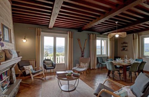 Saint-Georges-en-Couzan House | Maison chaleureuse 3 ch. à St-Georges-en-Couzan, jardin fermé et animaux acceptés - FR-1-496-291