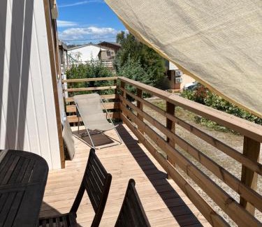 Gruissan Plage House | Maison Chalet 200 m de la plage climatisation et Wifi