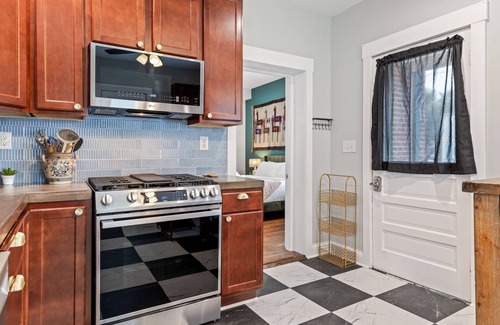 St. Charles Historic District House | Maison Champignon by StayLage