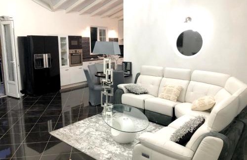 Sainte-Rose House | Maison charmante a Sainte Rose avec piscine et jardin
