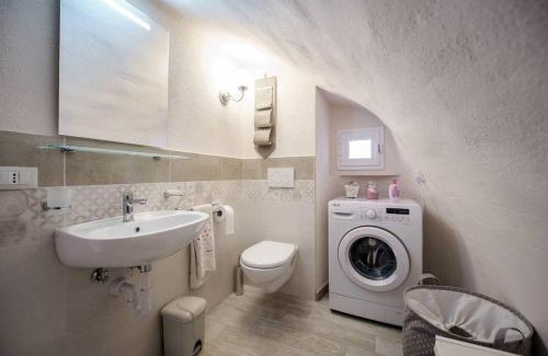 Panza Apartment | Maison Charmante - Monolocale in pieno centro!