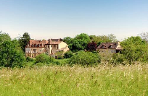 Saint-Cybranet House | Maison conviviale à Saint-Cybranet avec piscine partagée