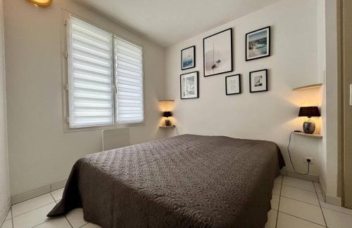 La Bree-les-Bains House | Maison cosy au centre de La Brée-les-Bains avec 4 couchages, proche plage, WiFi gratuit - FR-1-246A-219