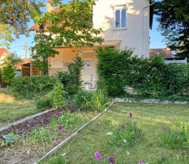 Nuits-Saint-Georges House | Maison cosy with private garden, 4 bedrooms, Wine Route
