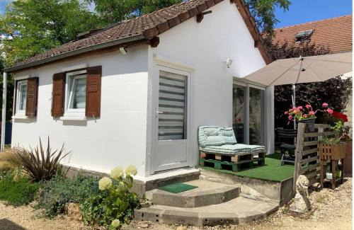 La Chaussee-Saint-Victor Apartment | Maison d’hôtes accès piscine