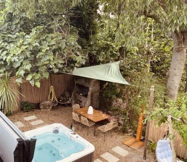 Costieres House | Maison dans les Arbres, SPA, Tennis, Parking