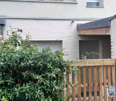 Poissy Villa | Maison de 100m2 a 5 minutes du centre de base du PSG