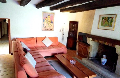 Payrac House | Maison de 2 chambres avec piscine partagee jardin clos et wifi a Payrac
