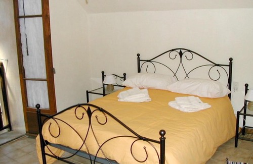 Payrac House | Maison de 2 chambres avec piscine partagee jardin clos et wifi a Payrac
