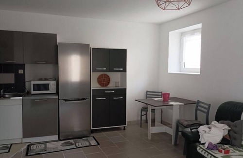 Meze House | Maison de 2 Chambres Pour 4 Personnes