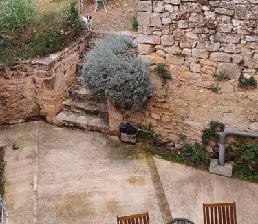 Gourdon House | Maison de caractère au cœur de la cité médiévale de Gourdon