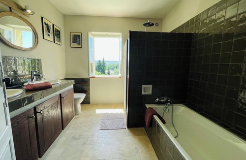 Mirabel-aux-Baronnies Bed & Breakfast | Maison de Village Avec Piscine