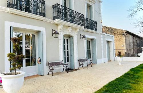 Bessan House | Maison de maître dans la nature