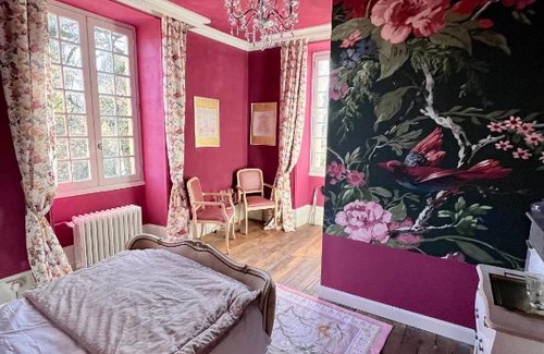 Lanouaille Bed & Breakfast | Maison de Mags & Mags Marie Antoinette Room