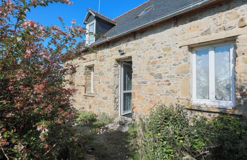 Pleubian House | Maison de pecheur en pierres bord de mer 300 m