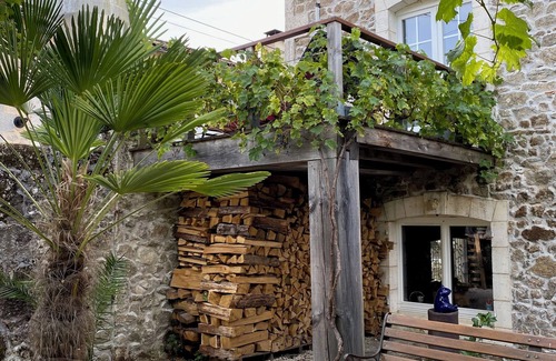 Piegut-Pluviers Villa | Maison de Reves in Piéguts Pluviers w/Pool