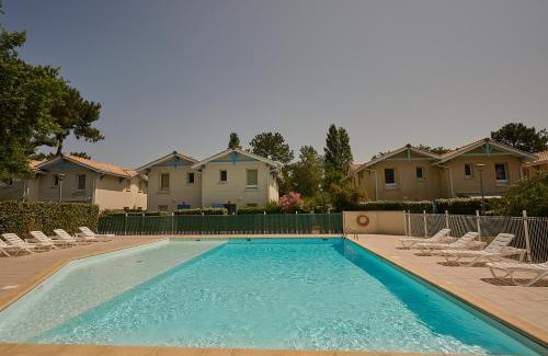Le Verdon-sur-Mer House | Maison de vacances avec piscine, à 2 pas de l'océan Atlantique