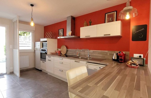 Granville House | Maison de Vacances Dans Granville "Le Toit de la Mer"