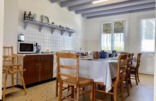 Le Gavre House | Maison de vacances spacieuse près de la forêt, avec jardin, cheminée, wifi, et équipements de loisirs. - FR-1-306-1223