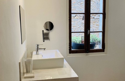 Claira House | Maison de Village à 15 mn de la Plage de Torreilles