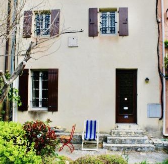 Entrechaux House | Maison de Village