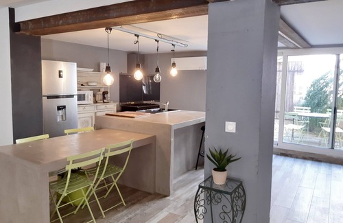 Salles-d'Aude House | Maison de Village , Piscine Dans Cuve à vin , 10 min de la mer