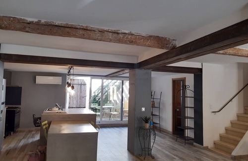 Salles-d'Aude House | Maison de Village , Piscine Dans Cuve à vin , 10 min de la mer