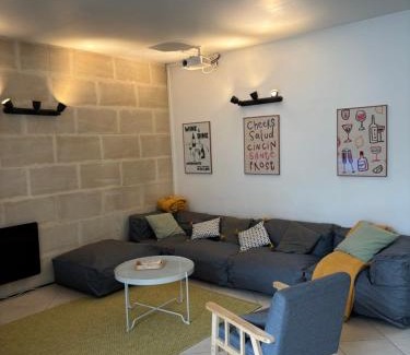 Lormont House | Maison de ville paisible