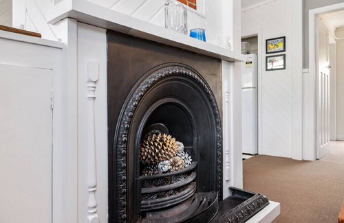 Lowburn Cottage | Maison des Molyneux - Cromwell Holiday Home