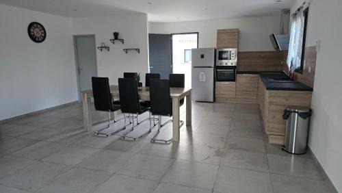 Piolenc House | Maison des peupliers