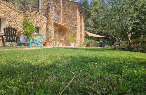 Merindol-les-Oliviers Villa | Maison du soleil