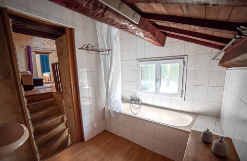 Collias House | Maison en Bordure de Rivière