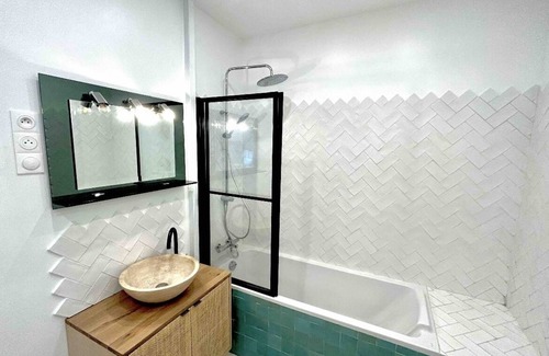 Asnieres-sur-Seine House | Maison Entière à Côté des JO/ 200 m2 /5 Chambres