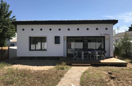La Faute-sur-Mer House | Maison face accès plage, 4 Chambres, 11 personnes