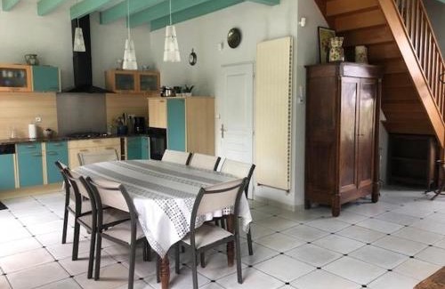 La Bernerie-en-Retz House | Maison familiale 2 étoiles, accès direct plage, 8 couchages, proche centre et commodités - FR-1-612-65