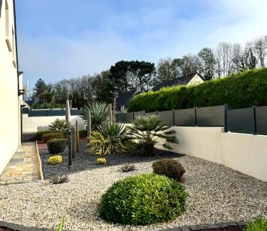 Saint-Quay-Perros House | Maison familiale - Côte de Granit Rose