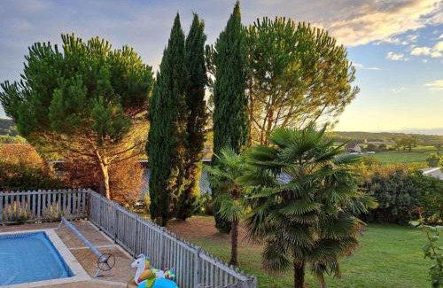 Cherveix-Cubas House | Maison familiale avec piscine privée, jeux pour enfants, salle de sport et Wifi en Dordogne - FR-1-616-70