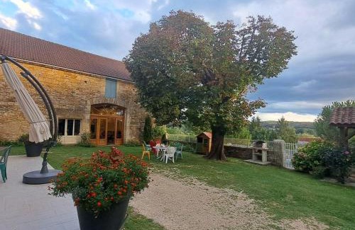 Cherveix-Cubas House | Maison familiale avec piscine privée, jeux pour enfants, salle de sport et Wifi en Dordogne - FR-1-616-70
